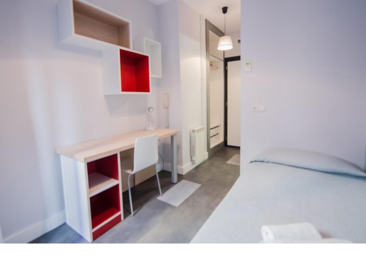 Residencia Universitaria Tagaste Barcelona Room photo